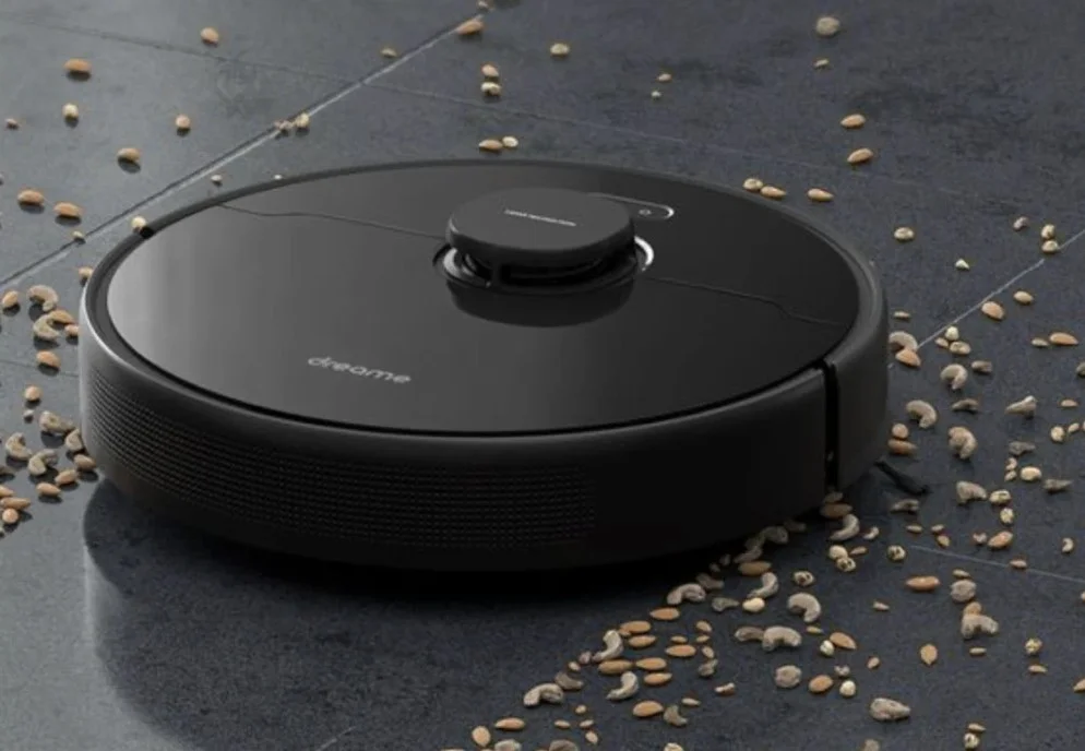 robotic vacuum cleaner with map navigation function